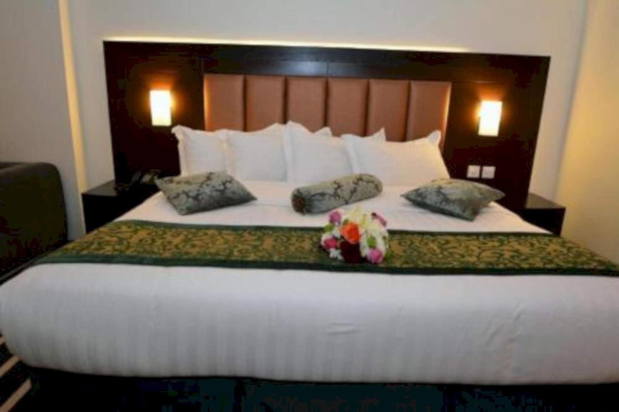 Sunday Millennia Hotel Riyadh Exterior photo
